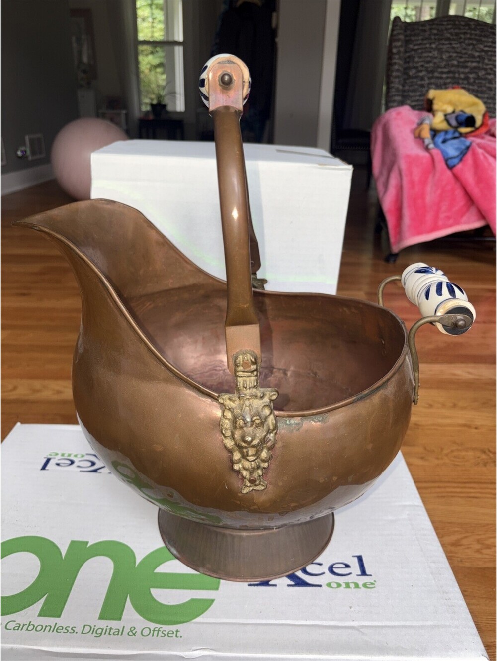 Antique Vtg LARGE COPPER & BRASS COAL SCUTTLE BUCKET Porcelain Handles Lion Head